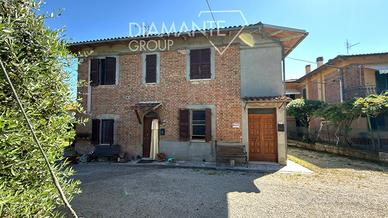 Casa semi indipendente su due livelli con cantina