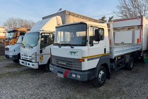 Camion ribaltabile Nissan L70