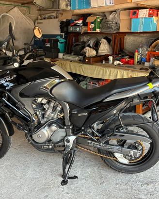 Honda Transalp XL700V