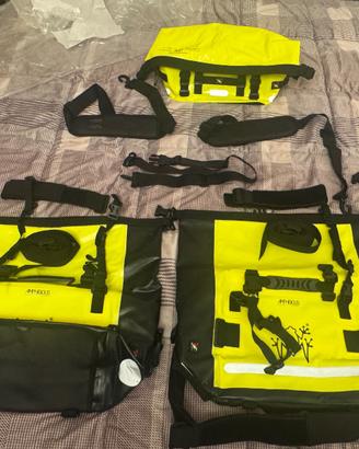 AMPHIBIOUS MOTOBAG II + UPBAG