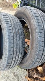 Coppia di pneumatici per auto Bridgestone