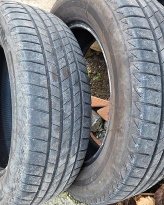 Coppia di pneumatici per auto Bridgestone