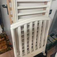 Lettino pali per bambino con sponde