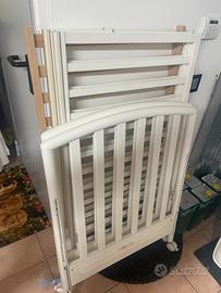 Lettino pali per bambino con sponde