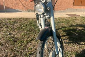Moto Itom