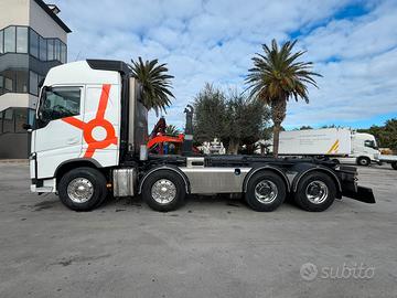 Scarrabile volvo fh540 8x4 del 2014 euro 6