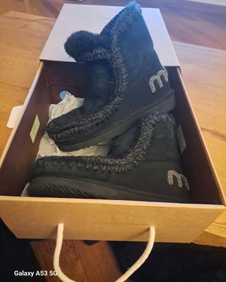 scarpe mou