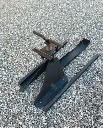 supporto ruota scorta maggiorata jeep Wrangler jk 