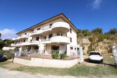 4 LOCALI A POGGIO MIRTETO