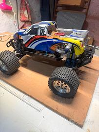 Macchina rc a scoppio scala 1/8