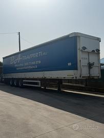 Semirimorchio centinato