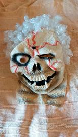 Maschera Horror Teschio con Capelli Bianchi
