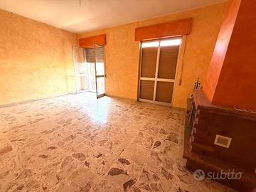 Appartamento semi indipendente con terrazzo