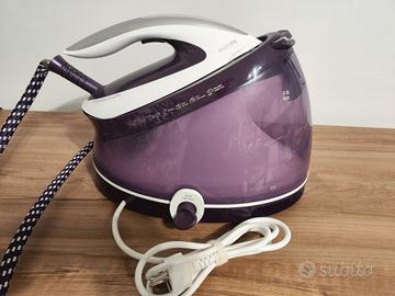 Ferro da stiro generatore di vapore Philips.