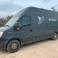 Iveco Daily furgonato passo lungo