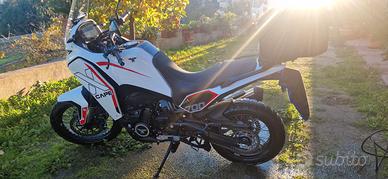 MotoMorini Xcape 700