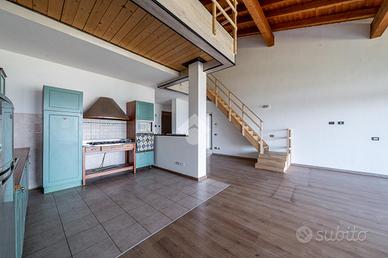 PORZIONE DI BIFAMILIARE A CANOSSA