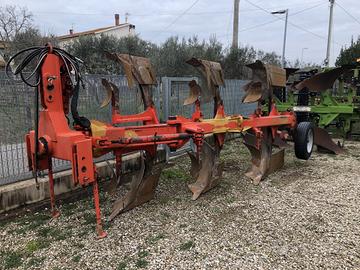 Aratro trivomere Spada