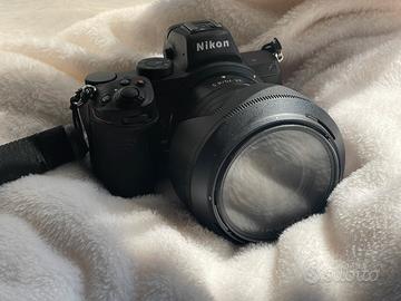 Nikon Z5 con obiettivo z 24-70/f4