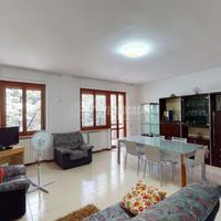 Quadrilocale con garage e mansarda