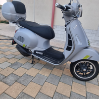 Vespa 300 gts tech