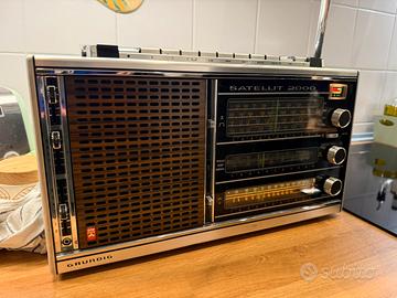 Radio satellite 2000 perfettamente funzionante