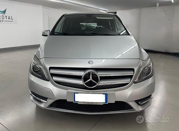 Mercedes-benz B 200 Premium