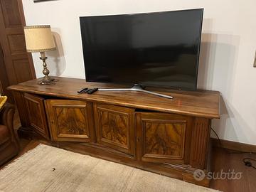 Mobile basso / Porta TV in noce e radica a 4 ante