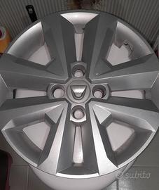 borchia dacia sandero 