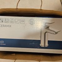 Set lavabo sospeso e rubinetto ceramix