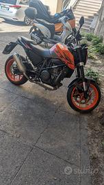 KTM DUKE 690 del 2018