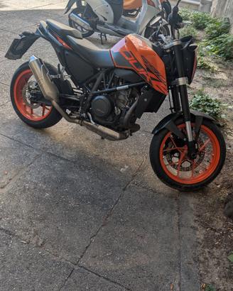 KTM DUKE 690 del 2018