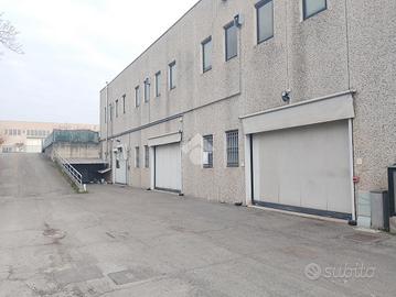 CAPANNONE A BORGOSATOLLO