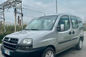Fiat Doblo con posti