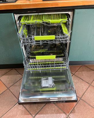 Lavastoviglie SMEG frontalino a vista