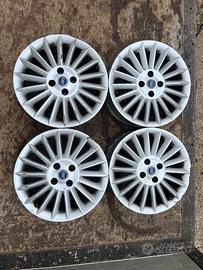 Cerchi in lega diametro 16