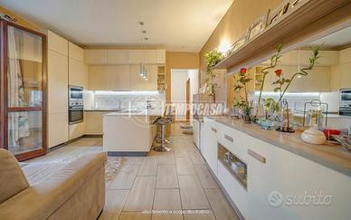 ARSAGO SEPRIO - TRILOCALE CON GIARDINO