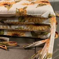 4 cuscini con federa a fiori