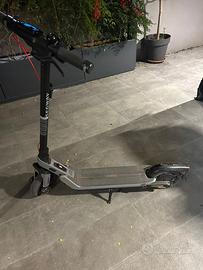 Monopattino elettrico ninebot e3 pro