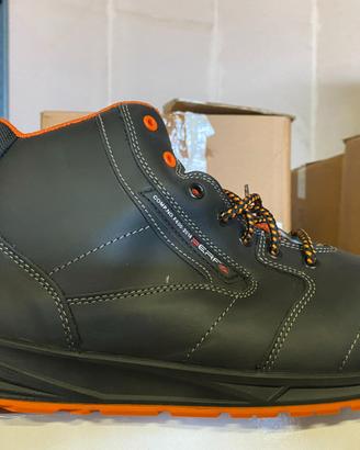 Scarpe antinfortunistiche