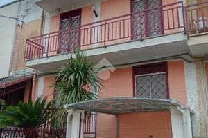 VILLA A SCHIERA A CASSANO DELLE MURGE