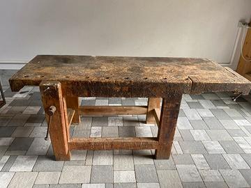 Tavolo falegname