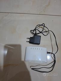 SWITCH 5 PORTE  PER INTERNET 