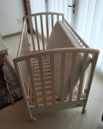Lettino con sponde + materasso
