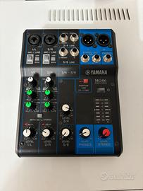 Mixer yamaha mg06