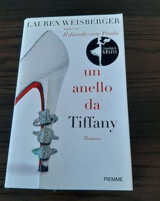 UN ANELLO DA TIFFANY