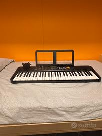 Yamaha digital keyboard PSR-F52