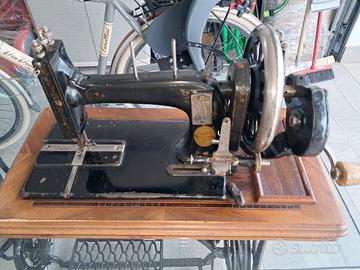 macchina da cucire da tavolo primi '900