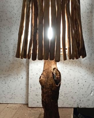 Lampada da tavolo