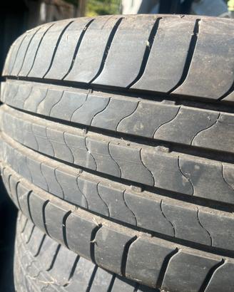 Pneumatici bridgestone 235/45 R18